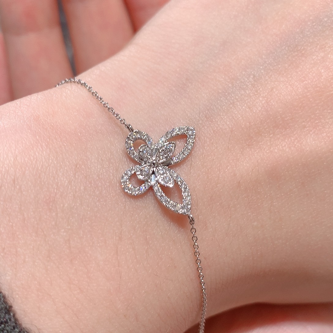 呀***实验室培育钻石18K金镶嵌