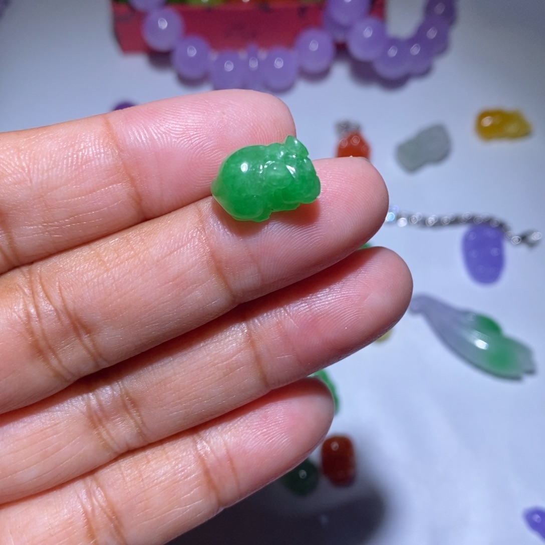 颈饰未镶嵌翡翠95