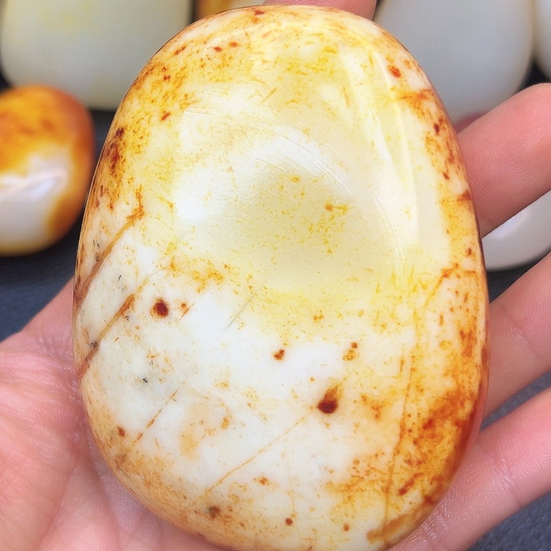 和田玉未镶嵌珠宝奇石