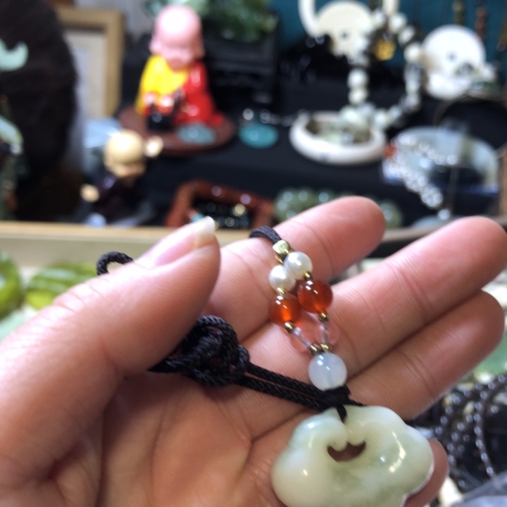 岫玉未镶嵌岫玉手镯