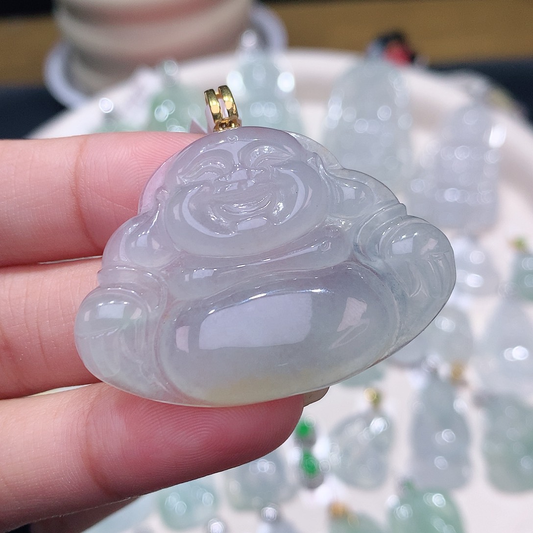 颈饰18K金镶嵌翡翠佛公