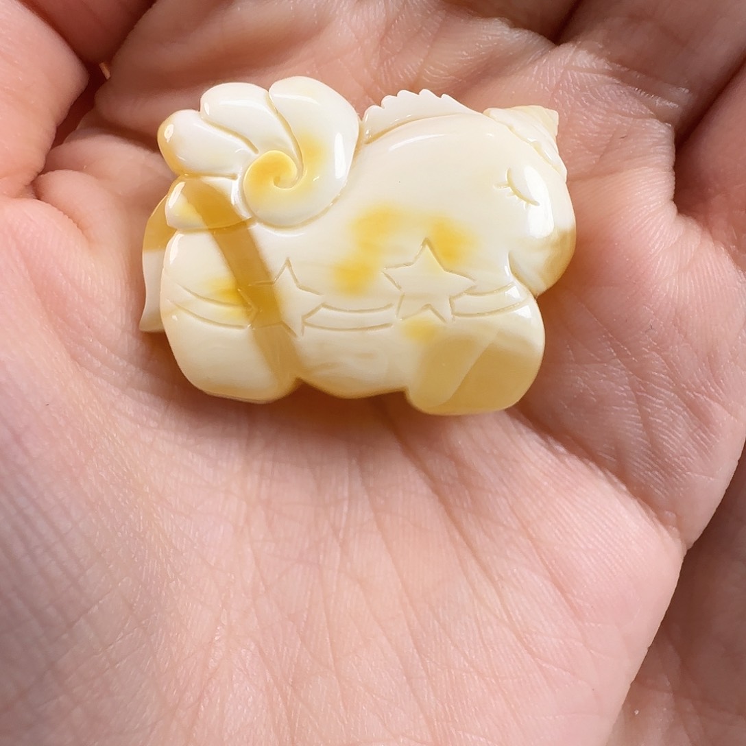 琥珀珠宝奇石未镶嵌9****酱