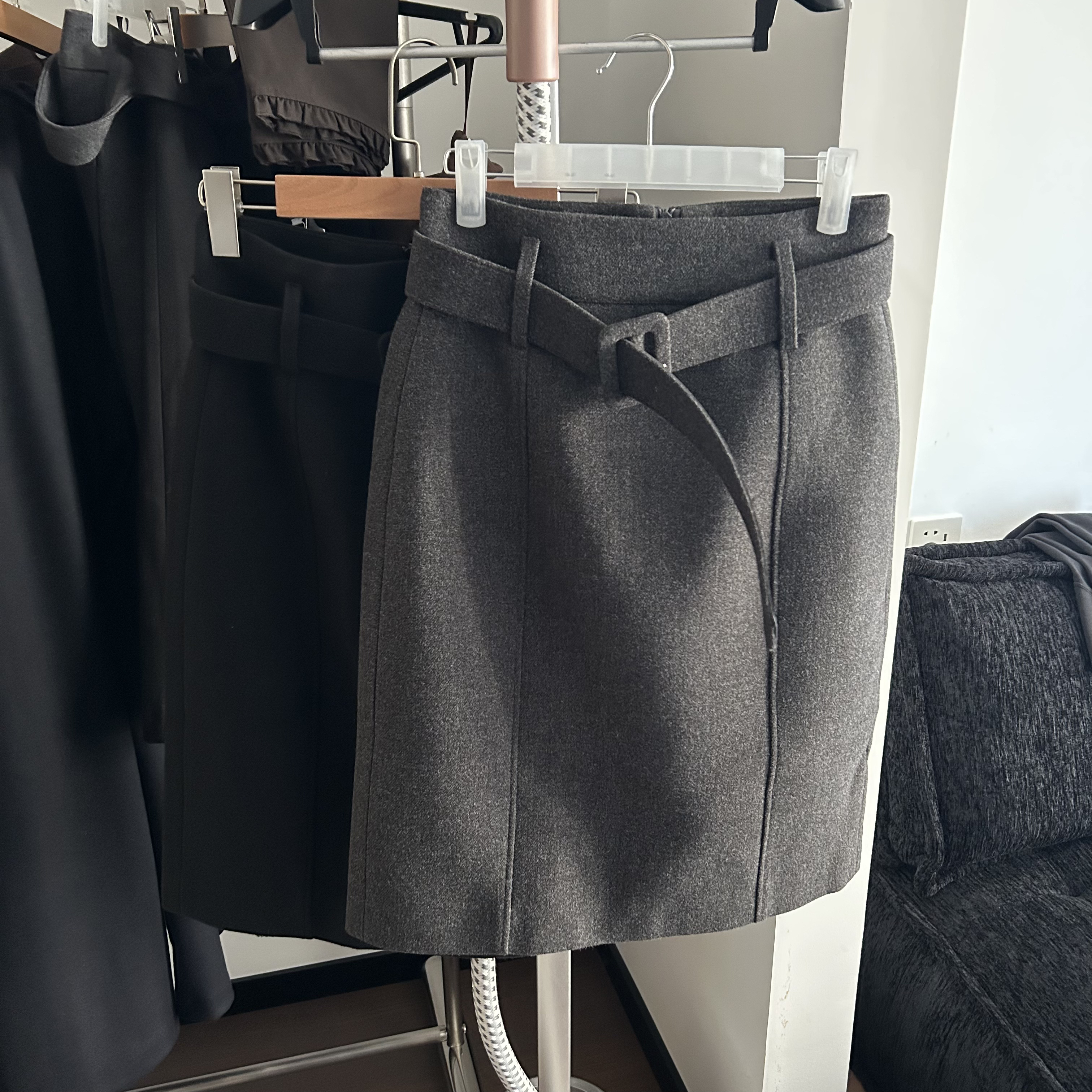 1080 南油秋冬款灰色毛呢A字半身裙