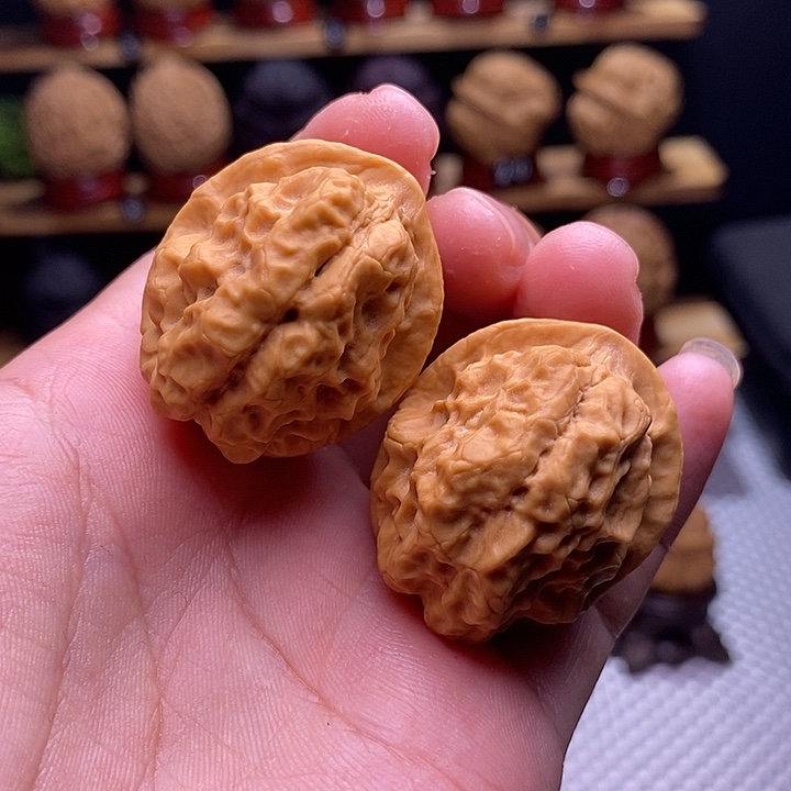 文玩核桃吊坠金麒麟3