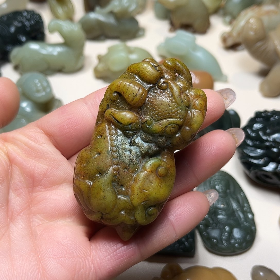 白玉菩提吊坠白玉菩提吊坠