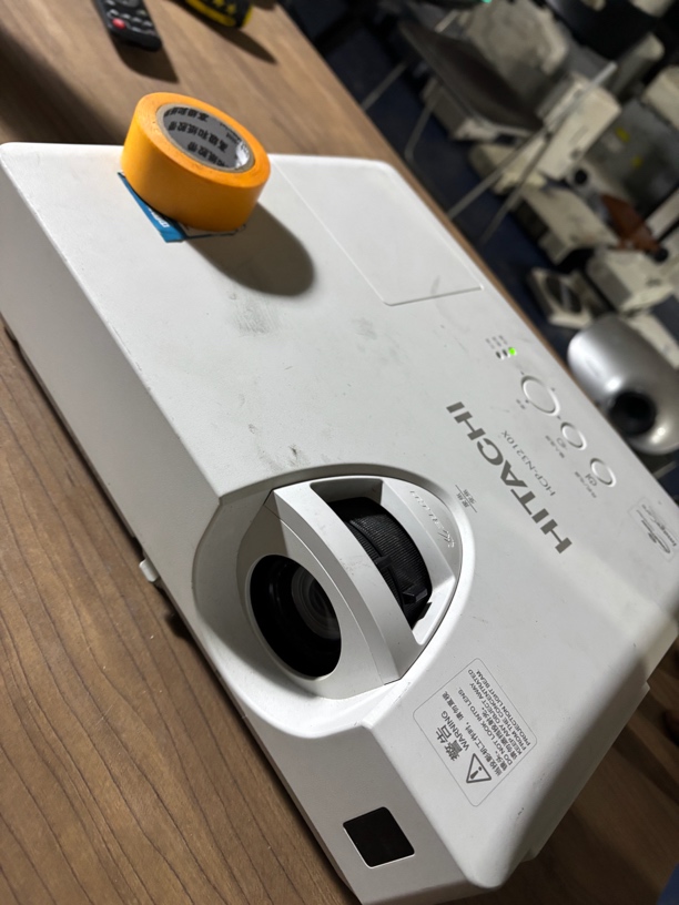 9新 HITACHI/日立 二手 日立投影仪 运费自理