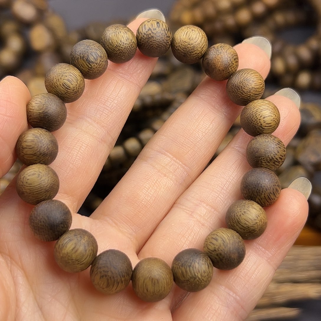 沉香手串海南绿奇楠精品1.0