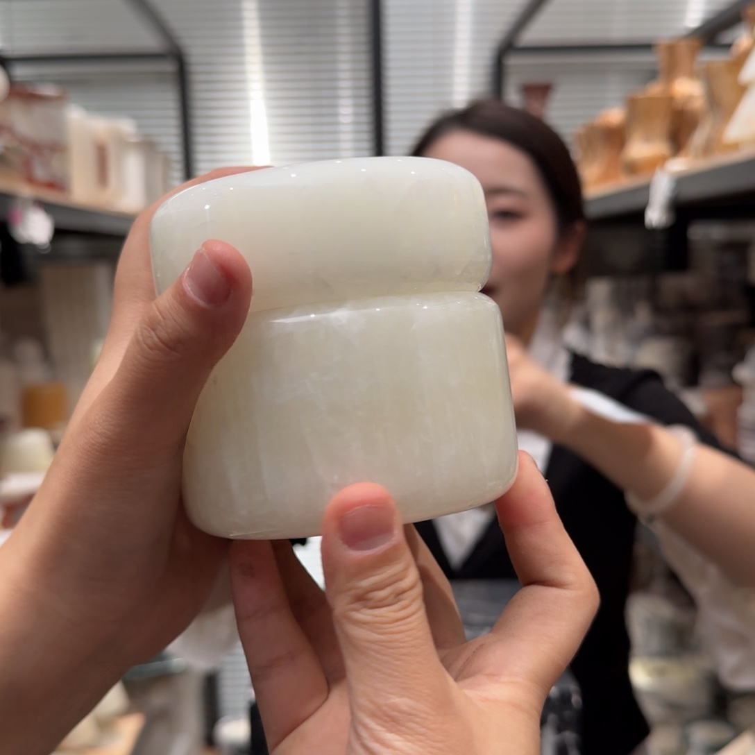 大理石r92。  两个亿。 