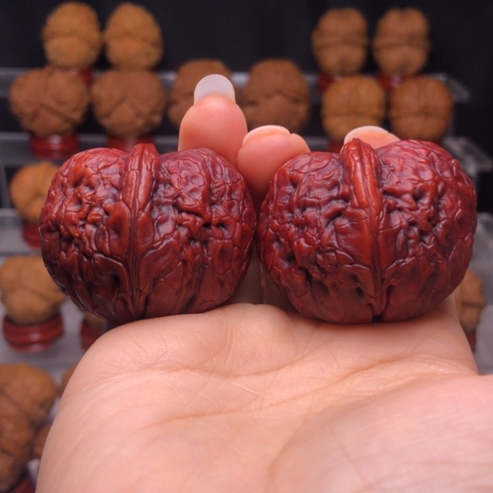 吊坠桃核53金腚子