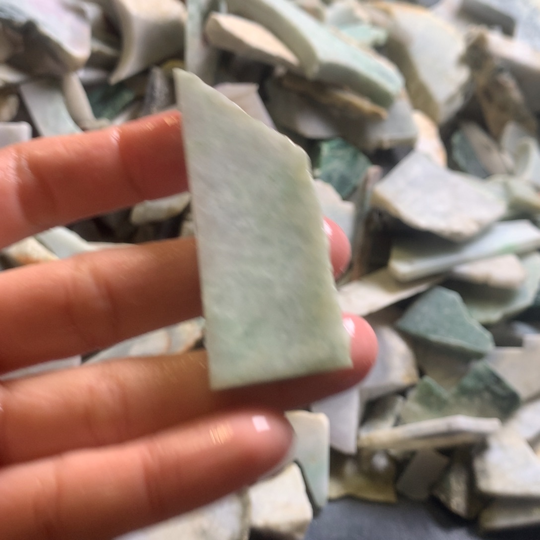 翡翠颈饰未镶嵌缅甸翡翠