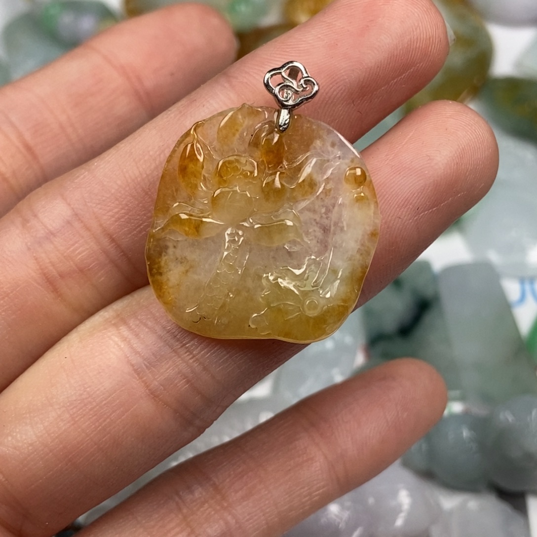 翡翠未镶嵌颈饰翡翠