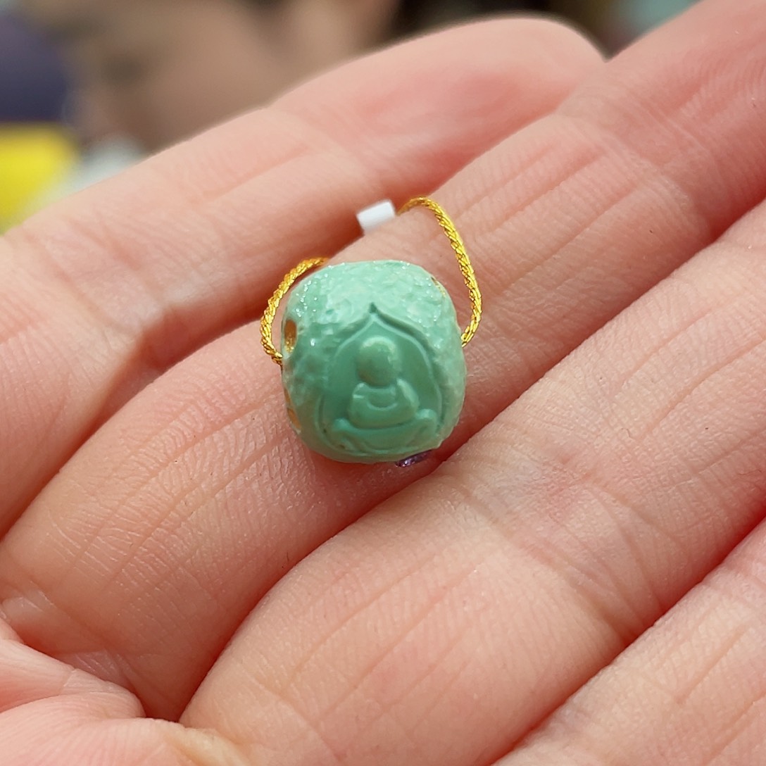 绿松石颈饰未镶嵌