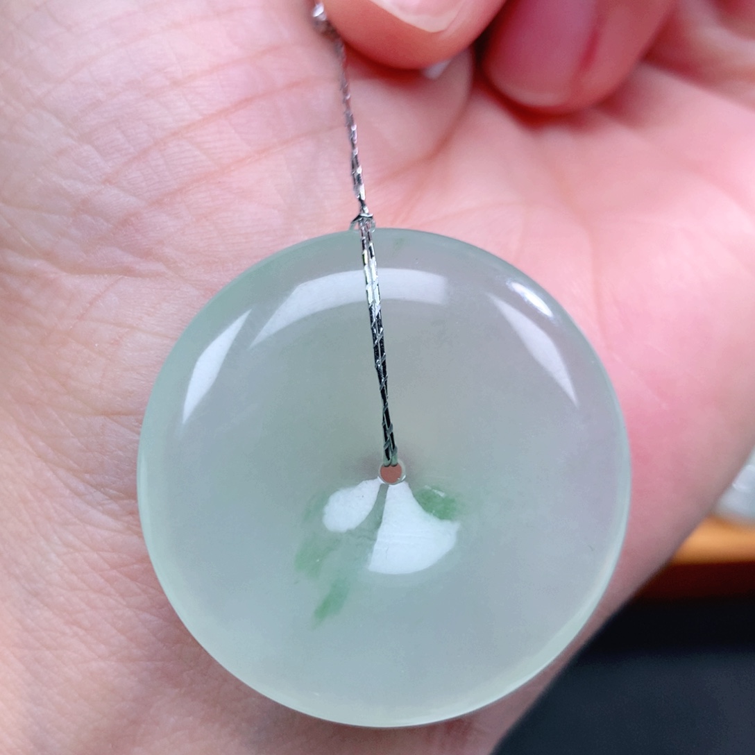 翡翠未镶嵌颈饰31.3-5.8