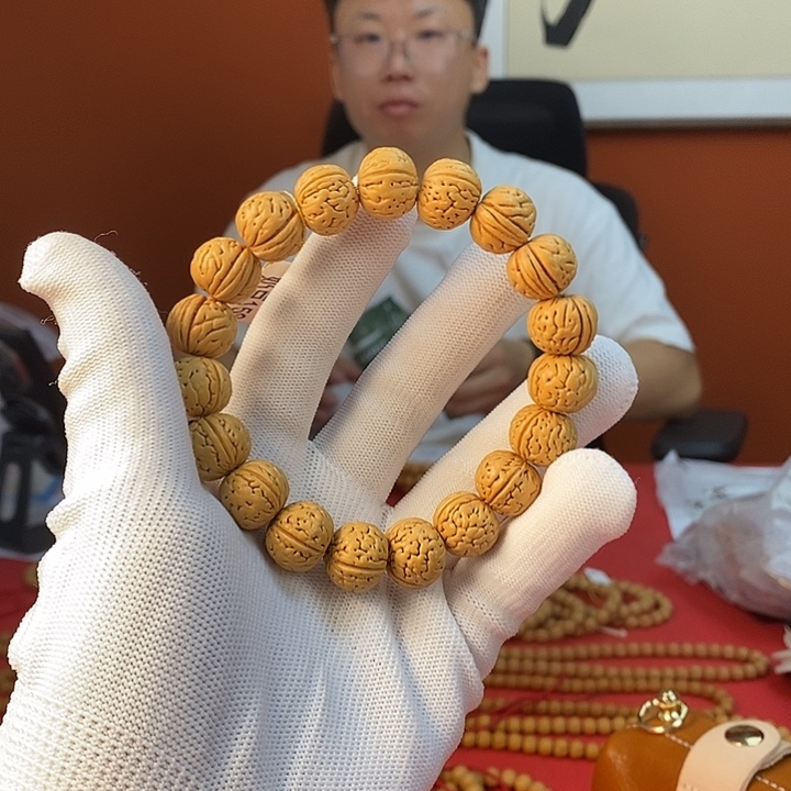 桃核手串s57 奶豆15s （尺寸误差0.5之间）