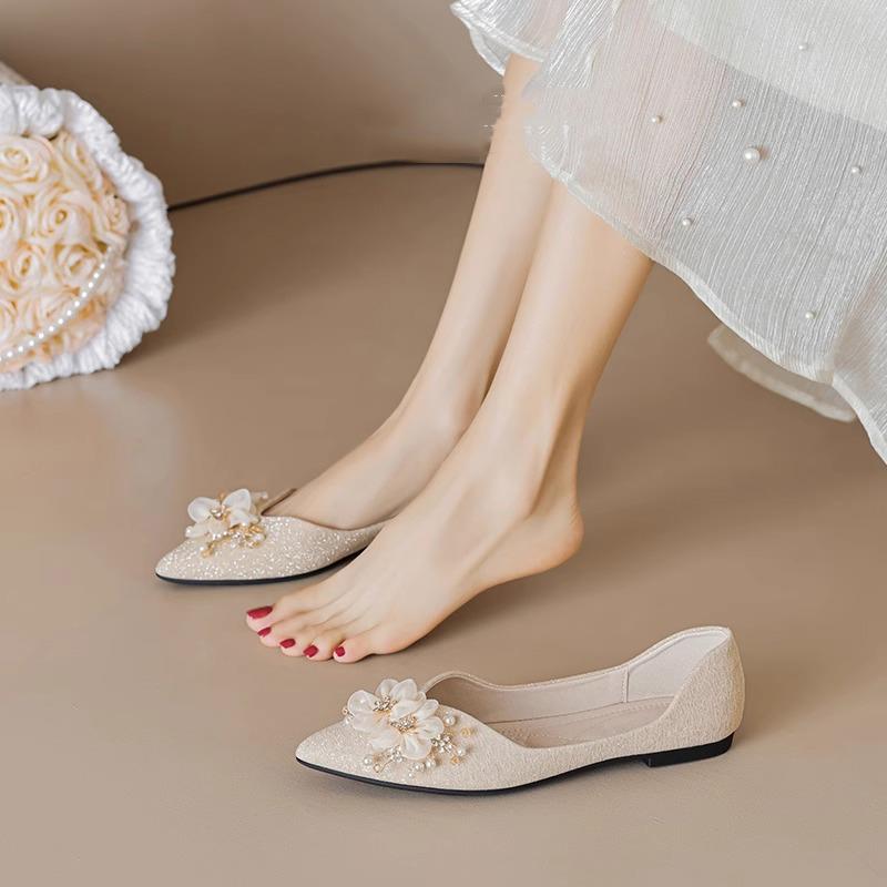 平底尖头单鞋女夏季2025新款仙女风软底伴娘鞋百搭配裙子浅口瓢鞋