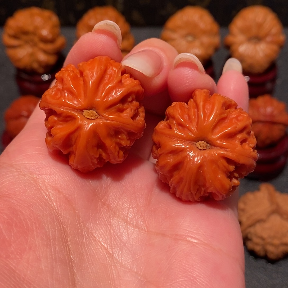 文玩核桃吊坠大****哥粗筋手捻