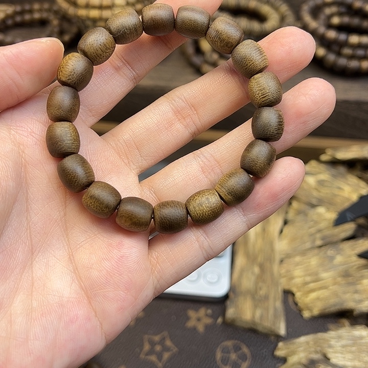 沉香碎屑沉香10鼓珠单圈11克