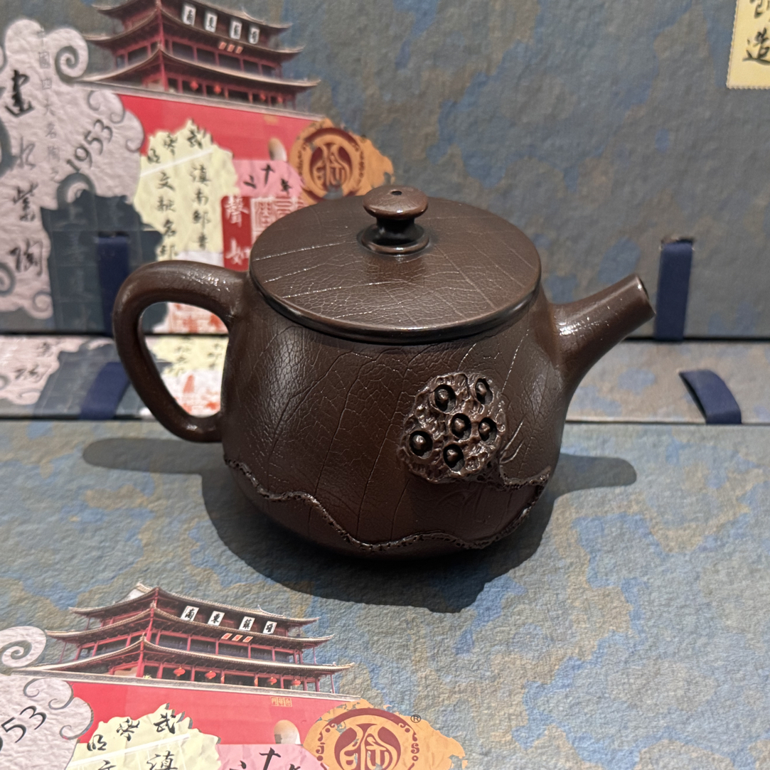 云南建水紫陶 菩提纹莲蓬汉瓦