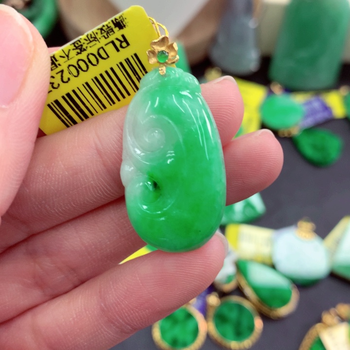 翡翠18K金镶嵌吊坠(不含链)