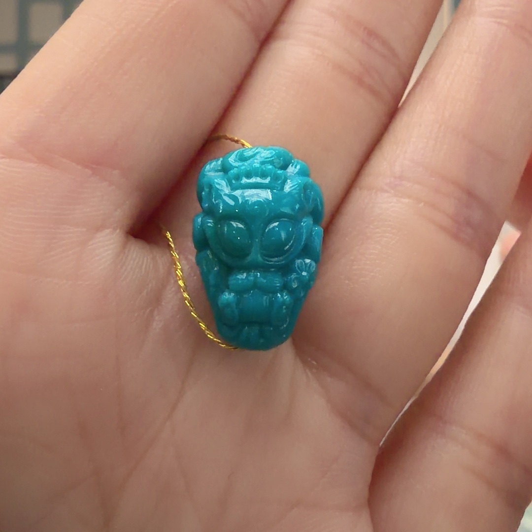 绿松石未镶嵌颈饰