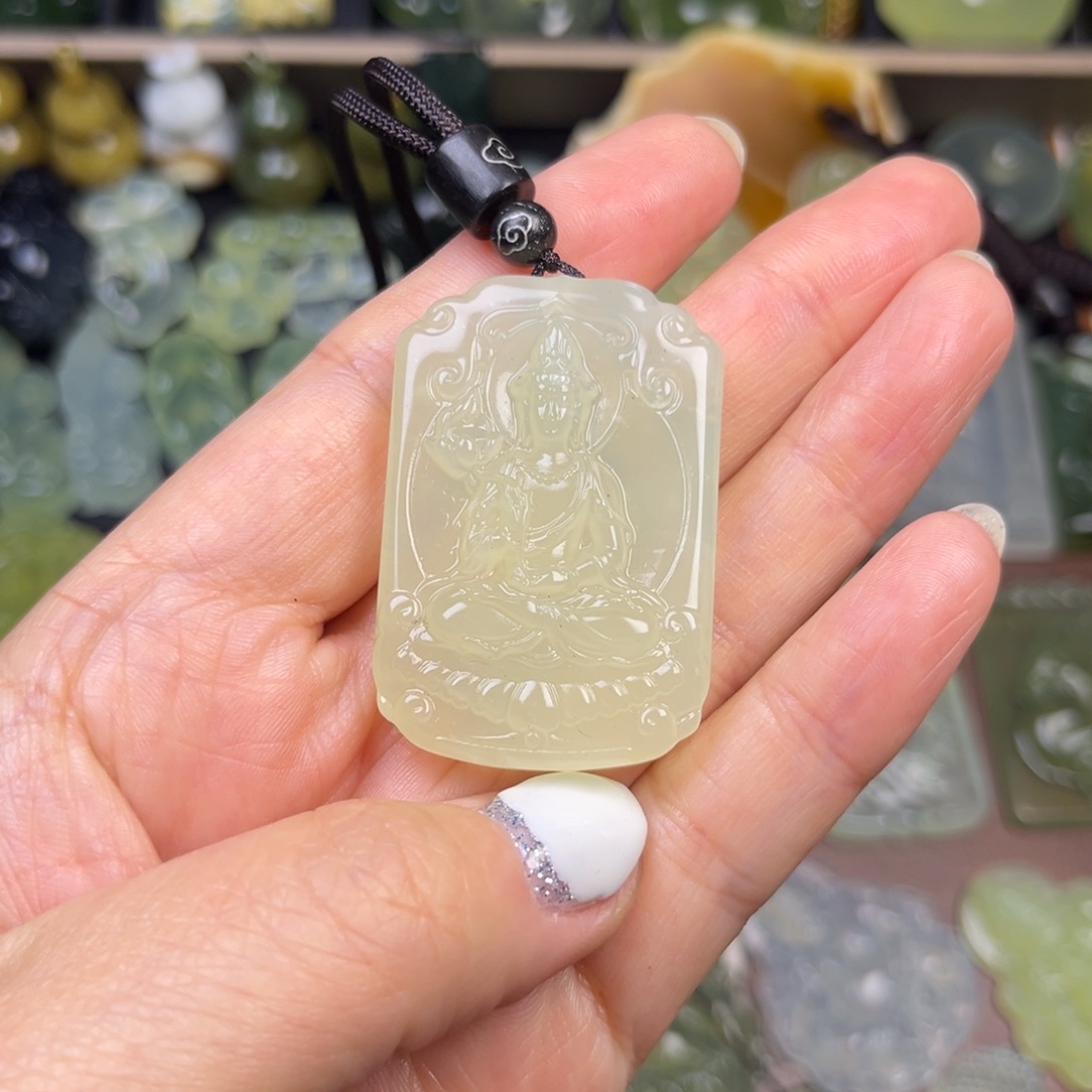 蛇纹石玉未镶嵌吊坠(不含链)