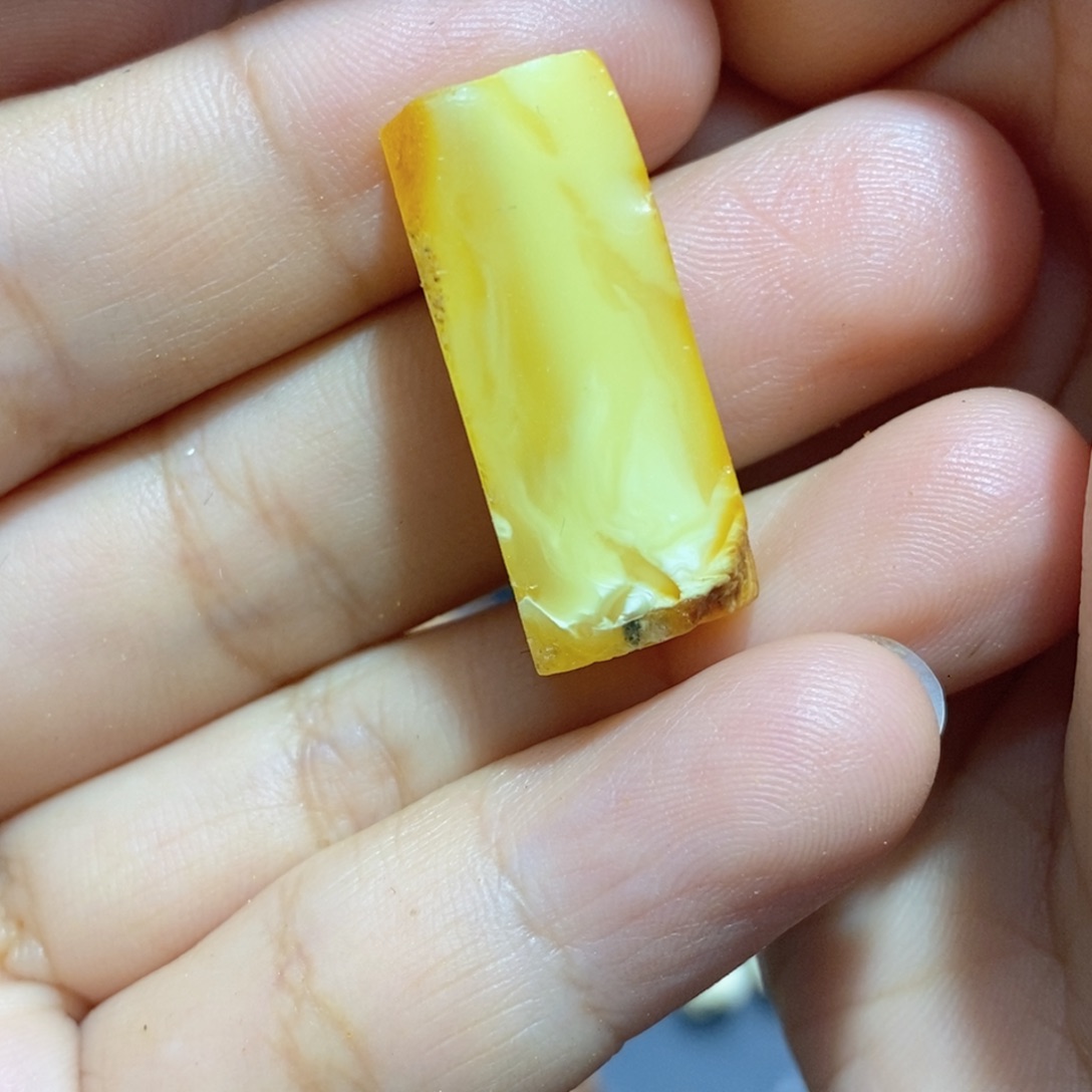定制琥珀蜜蜡原石