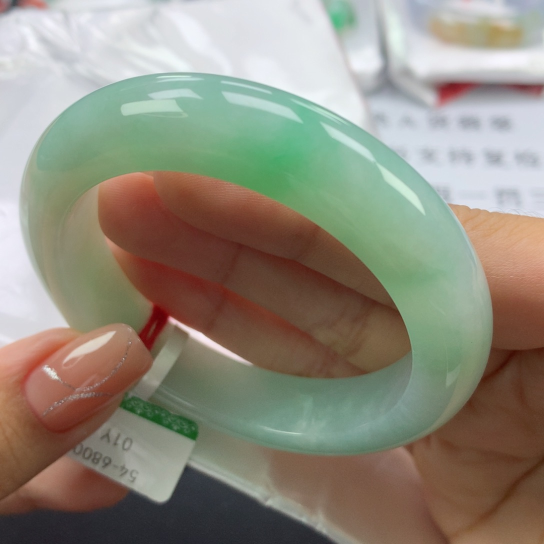翡翠手镯未镶嵌缅甸天然翡翠手镯54正