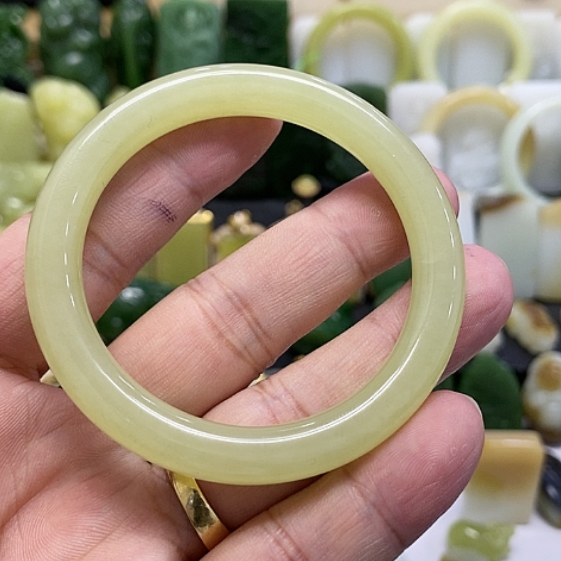【闪购商品】颈饰未镶嵌和田玉