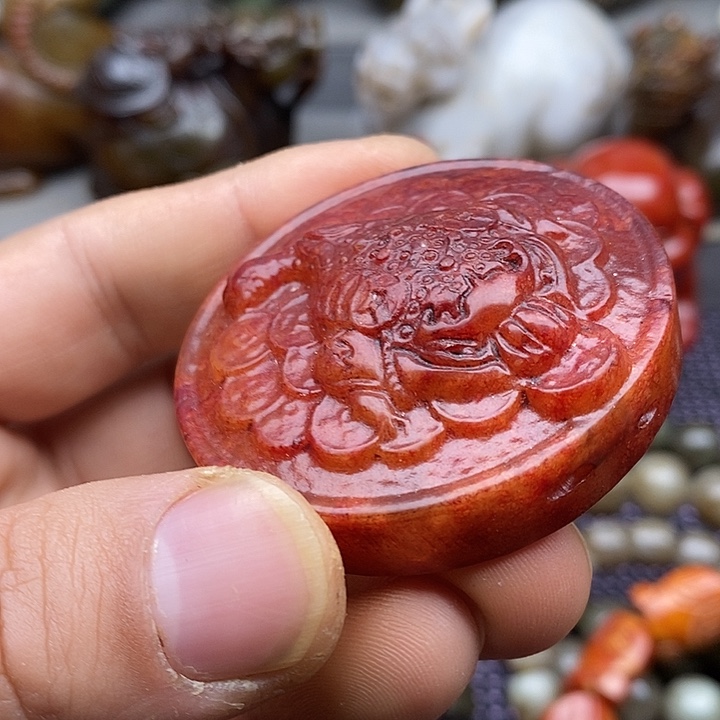 未镶嵌蛇纹石玉颈饰
