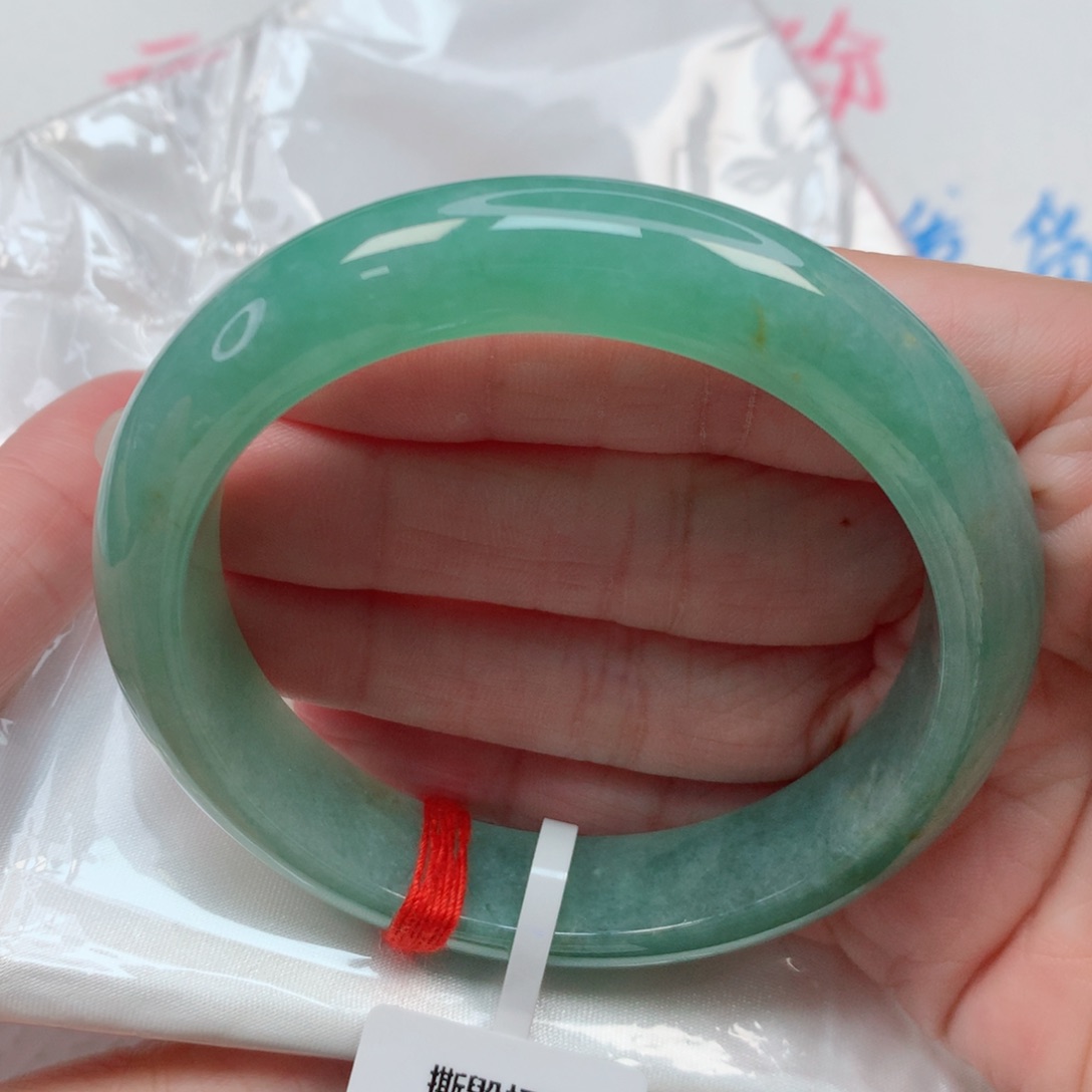 翡翠手镯未镶嵌57.5圈
