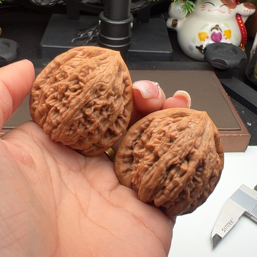 文玩核桃把件虎头王42