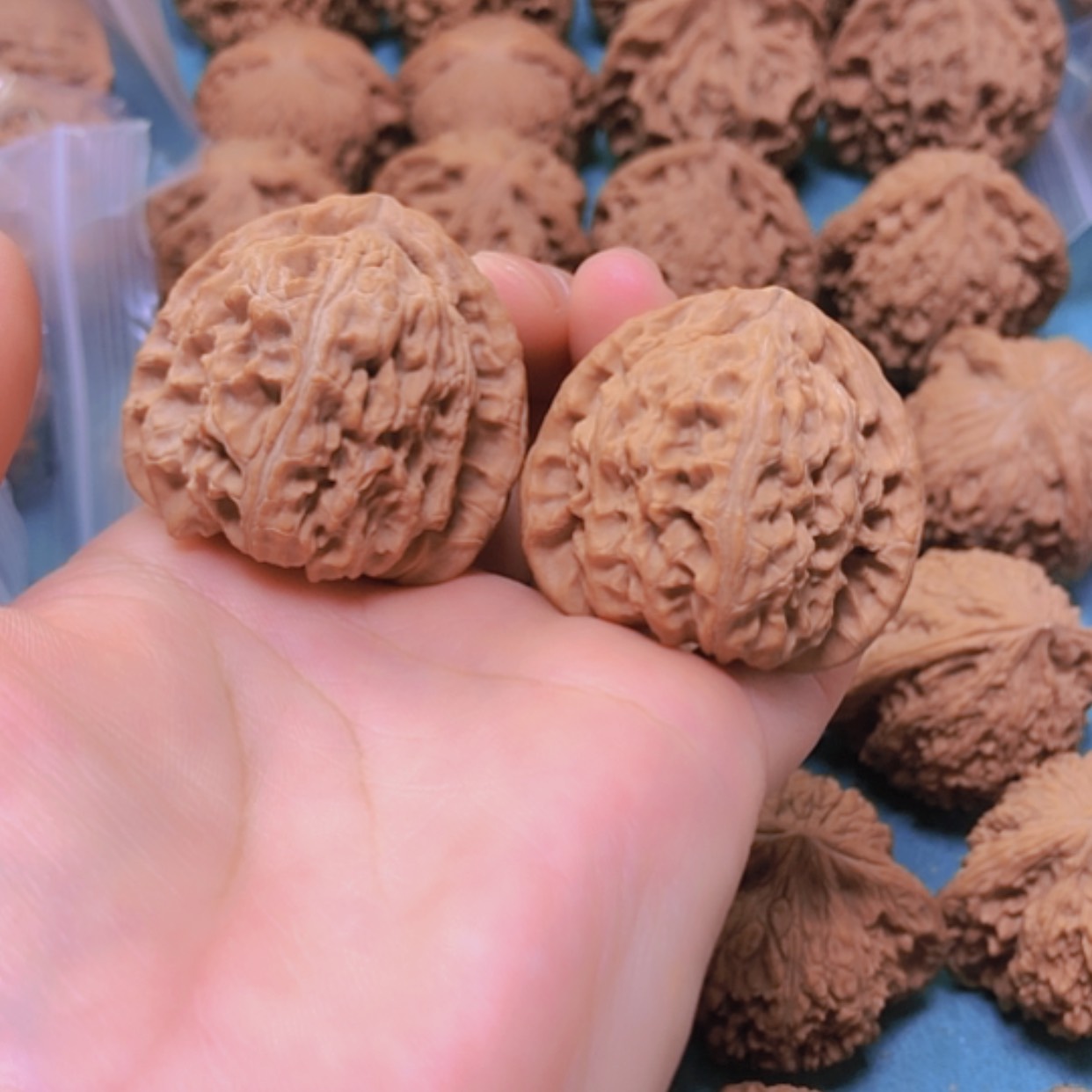 【闪购商品】摆件核桃38.5白狮子修尖