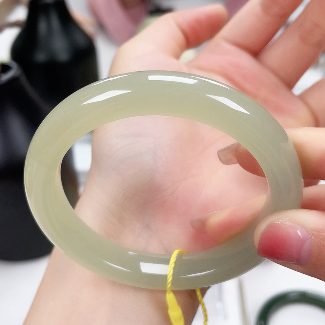 和田玉手镯5657未镶嵌