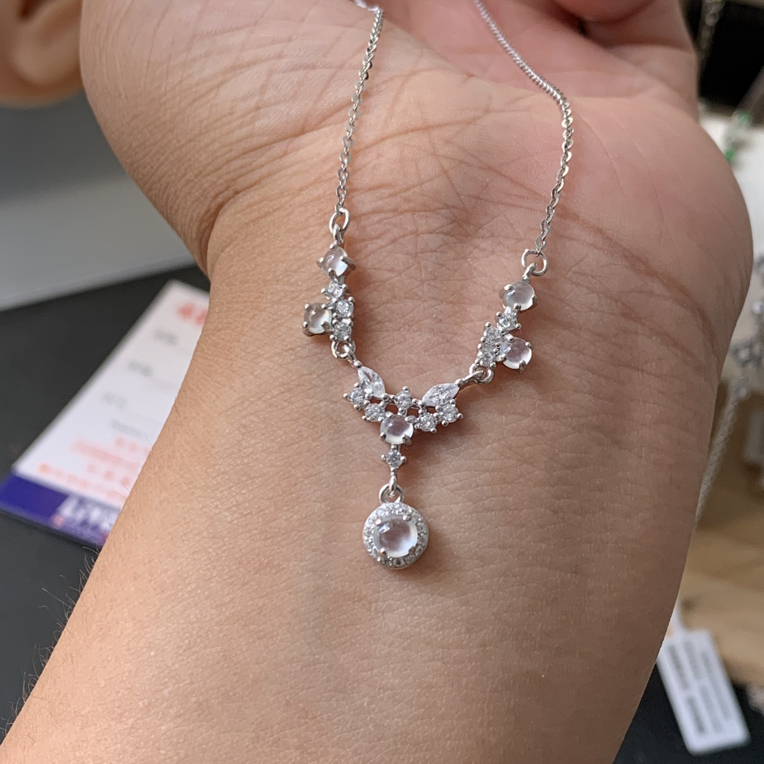 纯天然缅甸A货翡翠s925银镶嵌简镶玻璃冰吊坠套链百搭