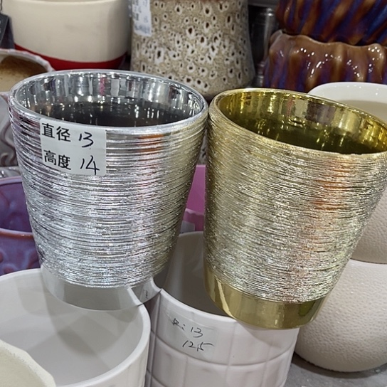 多肉绿植陶瓷花盆9.9包邮，有孔