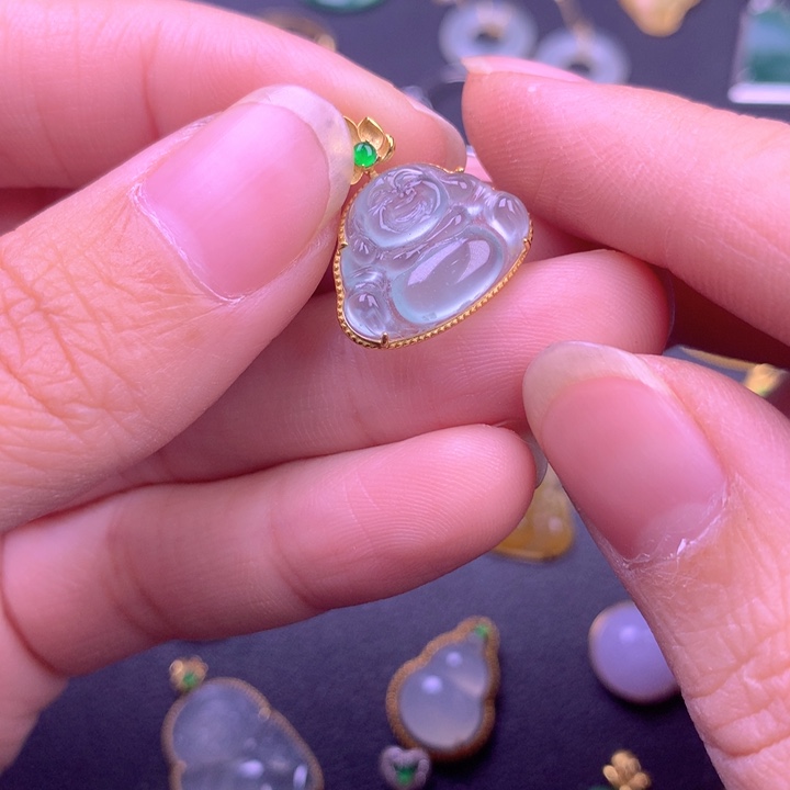 颈饰18K金镶嵌翡翠翡翠