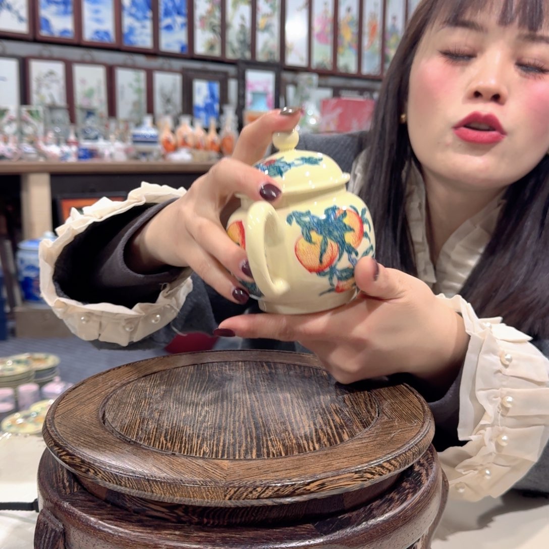 摆件瓷//////景德镇陶瓷瓷器。