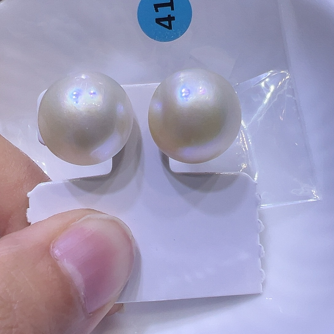 淡水珍珠银S925镶嵌耳饰