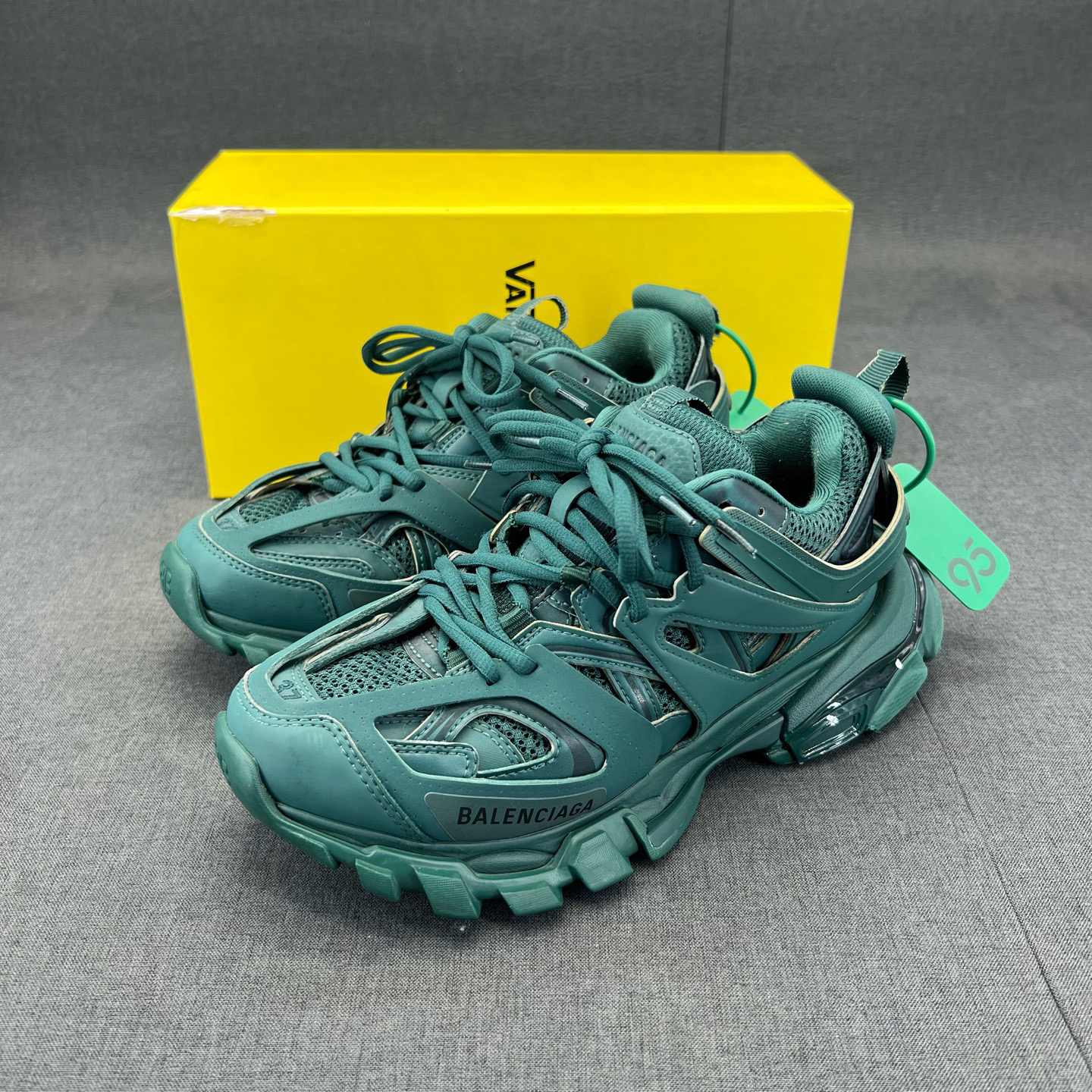 95新 Balenciaga/巴黎世家 码数37巴黎世家鞋track 深绿色原盒