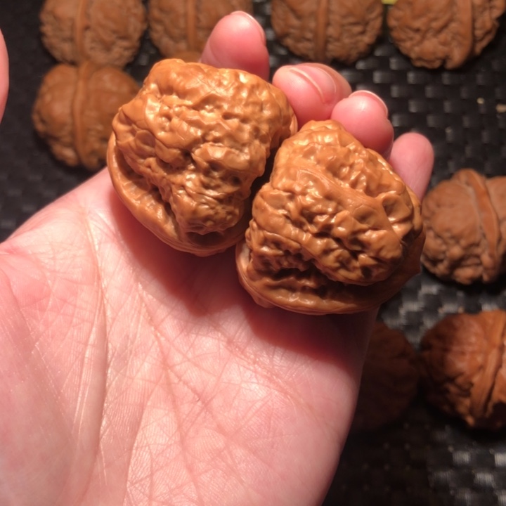 Y***Y文玩核桃把件蛤蟆头