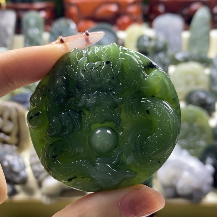 和田玉颈饰未镶嵌