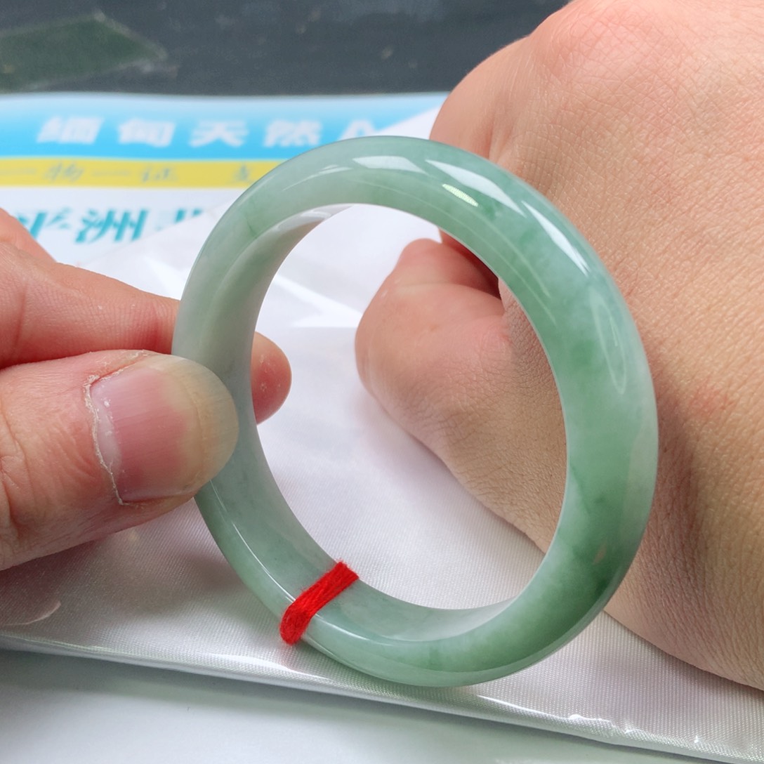 翡翠手镯未镶嵌0525号