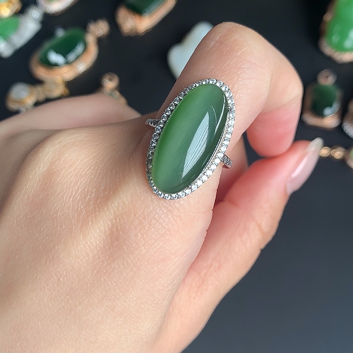 欢***9和田玉银S925镶嵌戒指