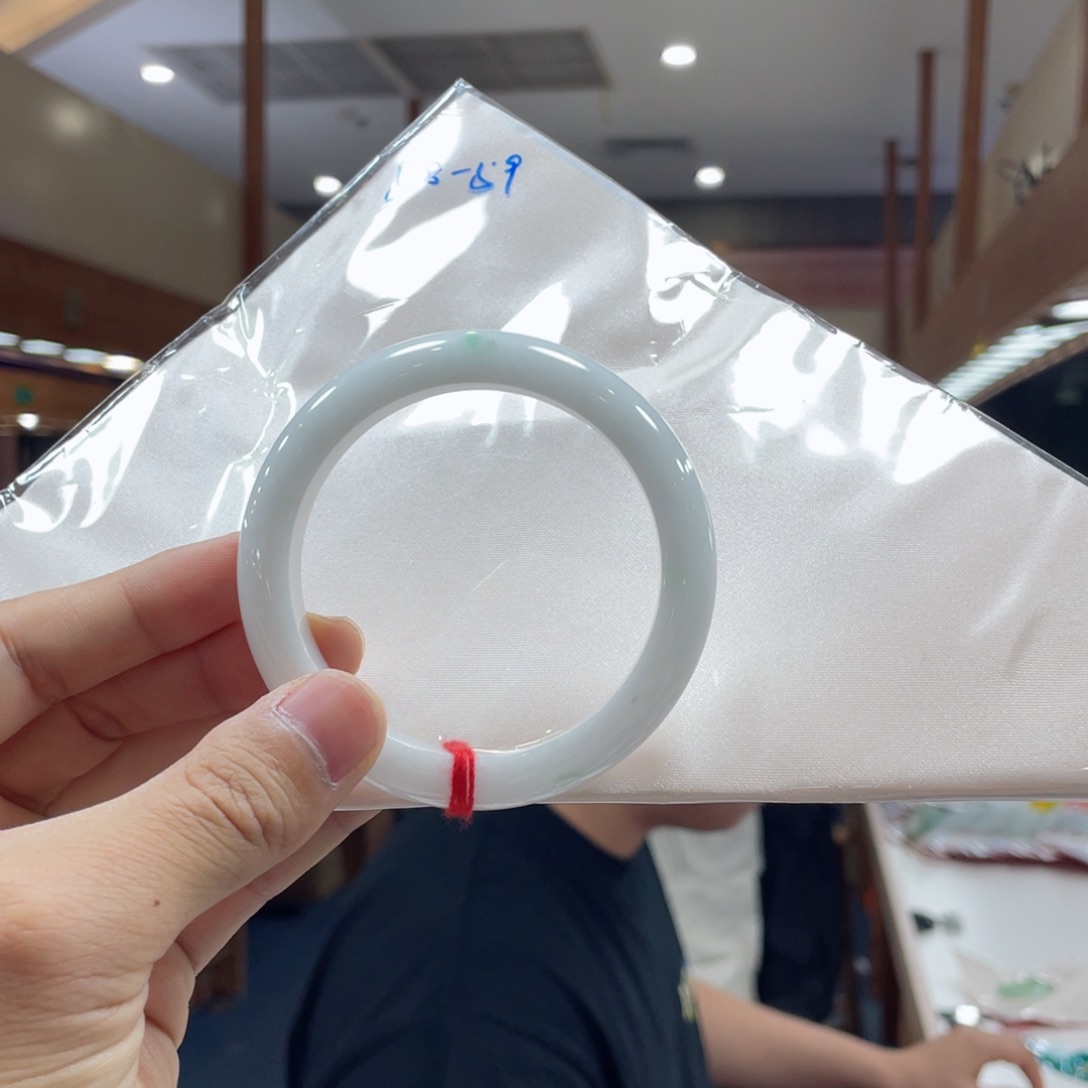 未镶嵌手镯翡翠翡翠