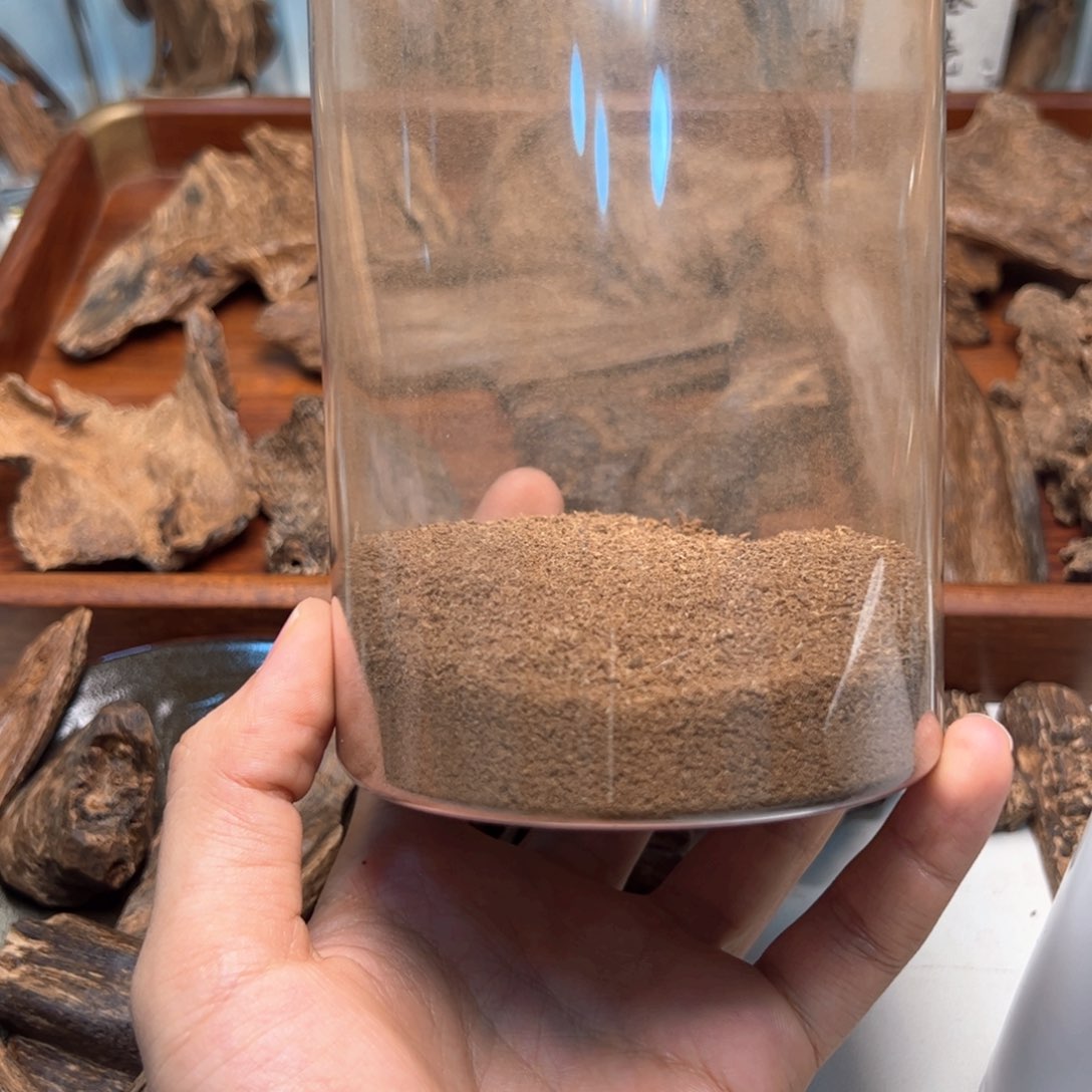 木：莱特岛沉水粉1克