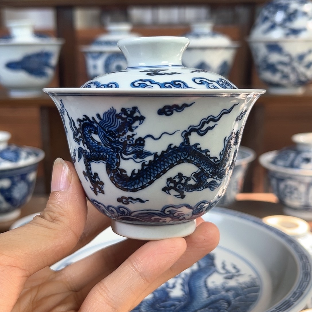 明青花永宣双龙盖碗