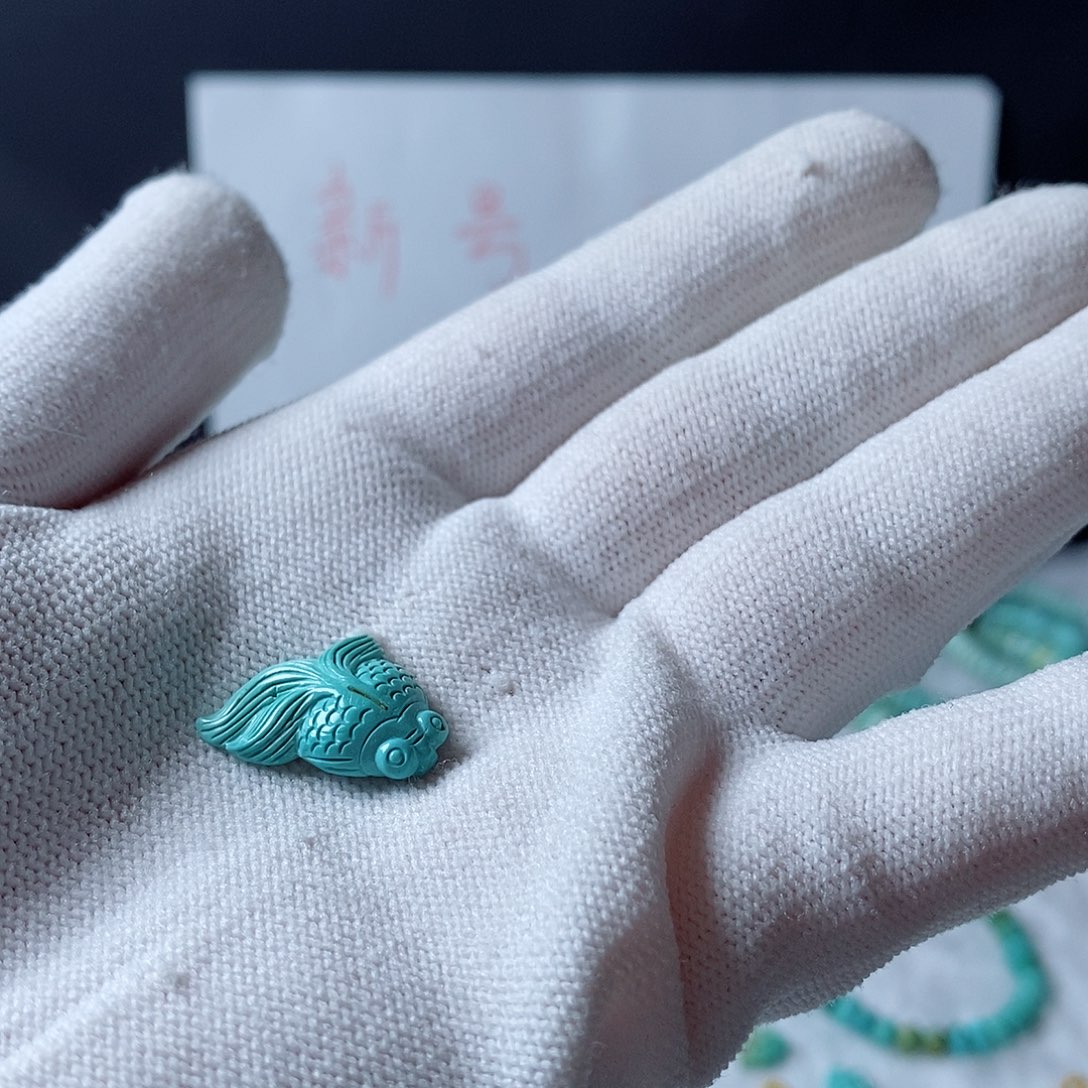 绿松石颈饰未镶嵌