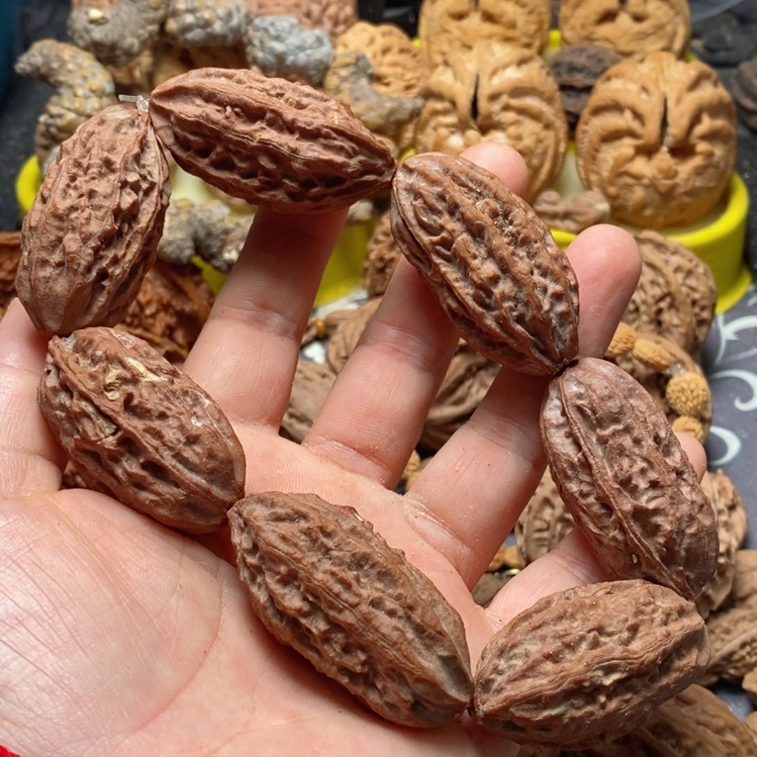 文玩核桃吊坠瑕疵8