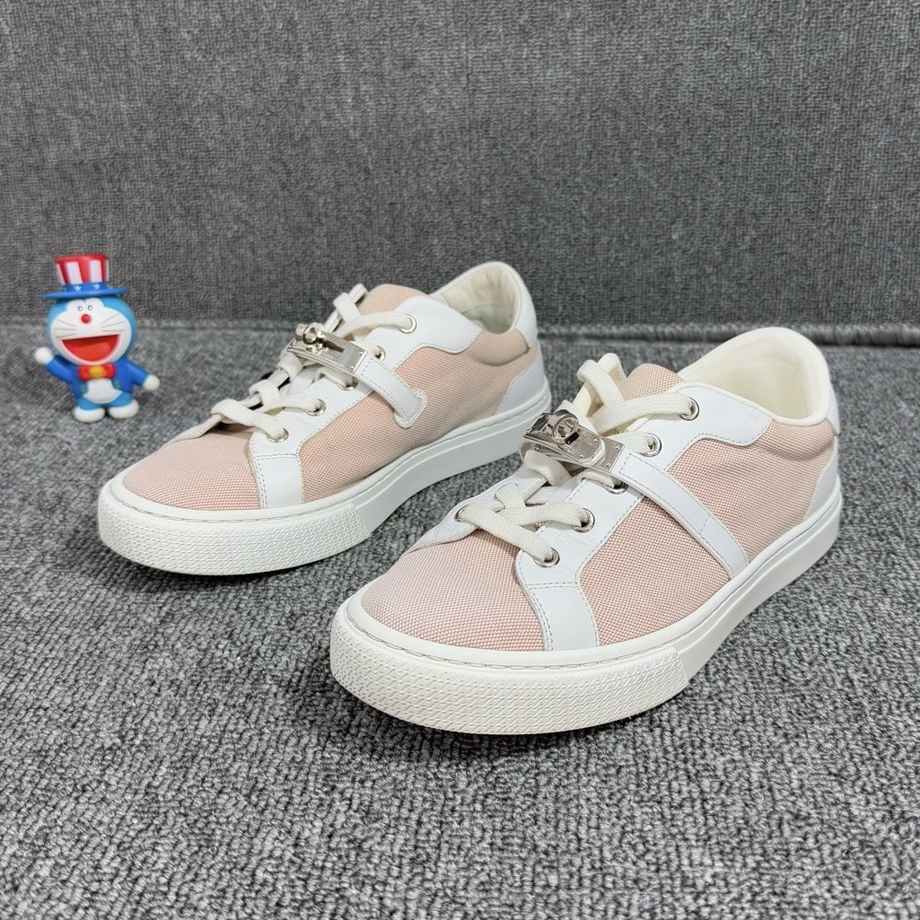 95新 Hermes/爱马仕 白粉Kelly扣休闲鞋 37码 D2023