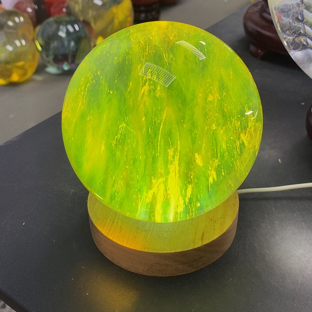 ****Ü石材11.5厘米黄水摆件